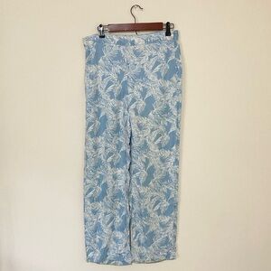 Chico's Light Blue and White Tropical Patterned Pull On Straight Leg Pants Sz 00